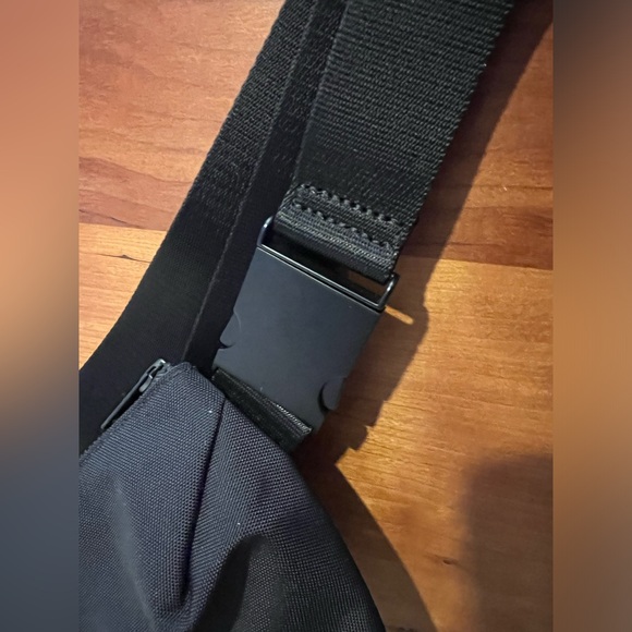 Recycled Technical Belt Bag - Picture 3 of 9